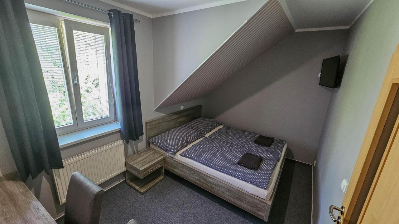 Almond Hotel Teplice Buitenkant foto