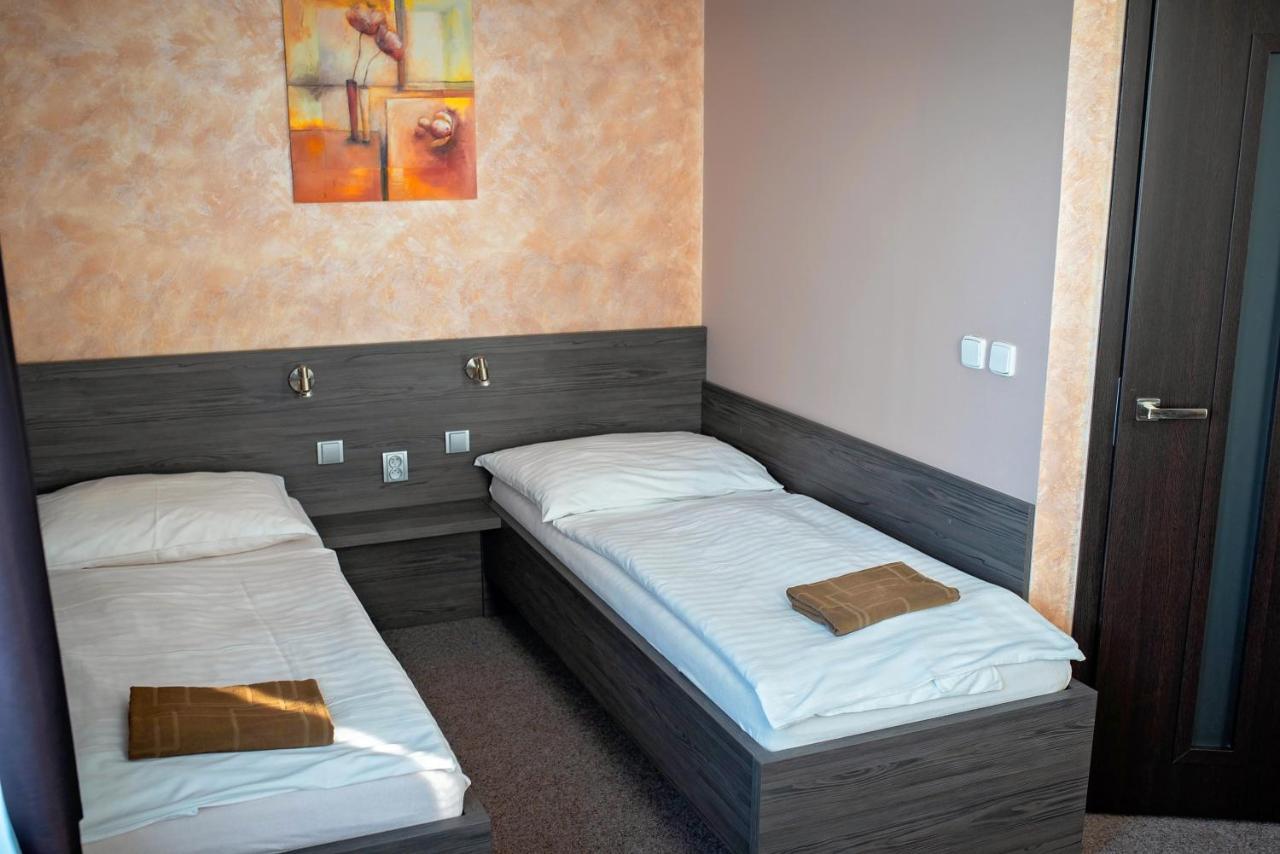 Almond Hotel Teplice Buitenkant foto