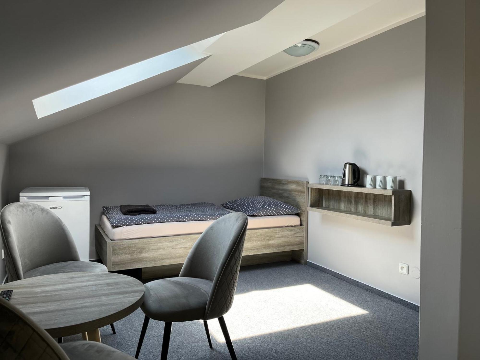 Almond Hotel Teplice Buitenkant foto