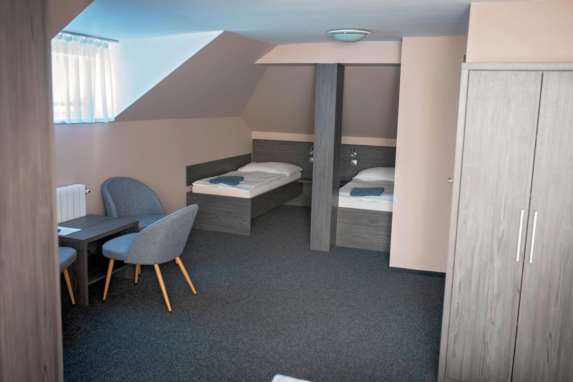 Almond Hotel Teplice Buitenkant foto