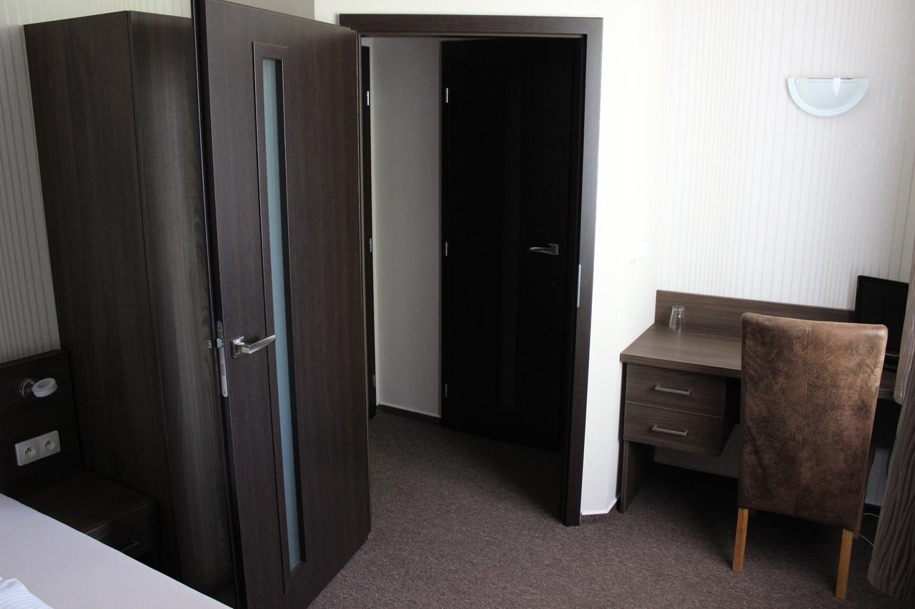 Almond Hotel Teplice Buitenkant foto